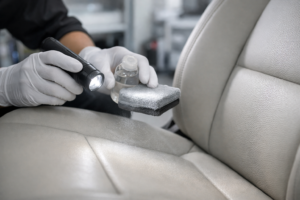 内装は“超撥水”が正解じゃない｜冬の微細汚れが定着する仕組み