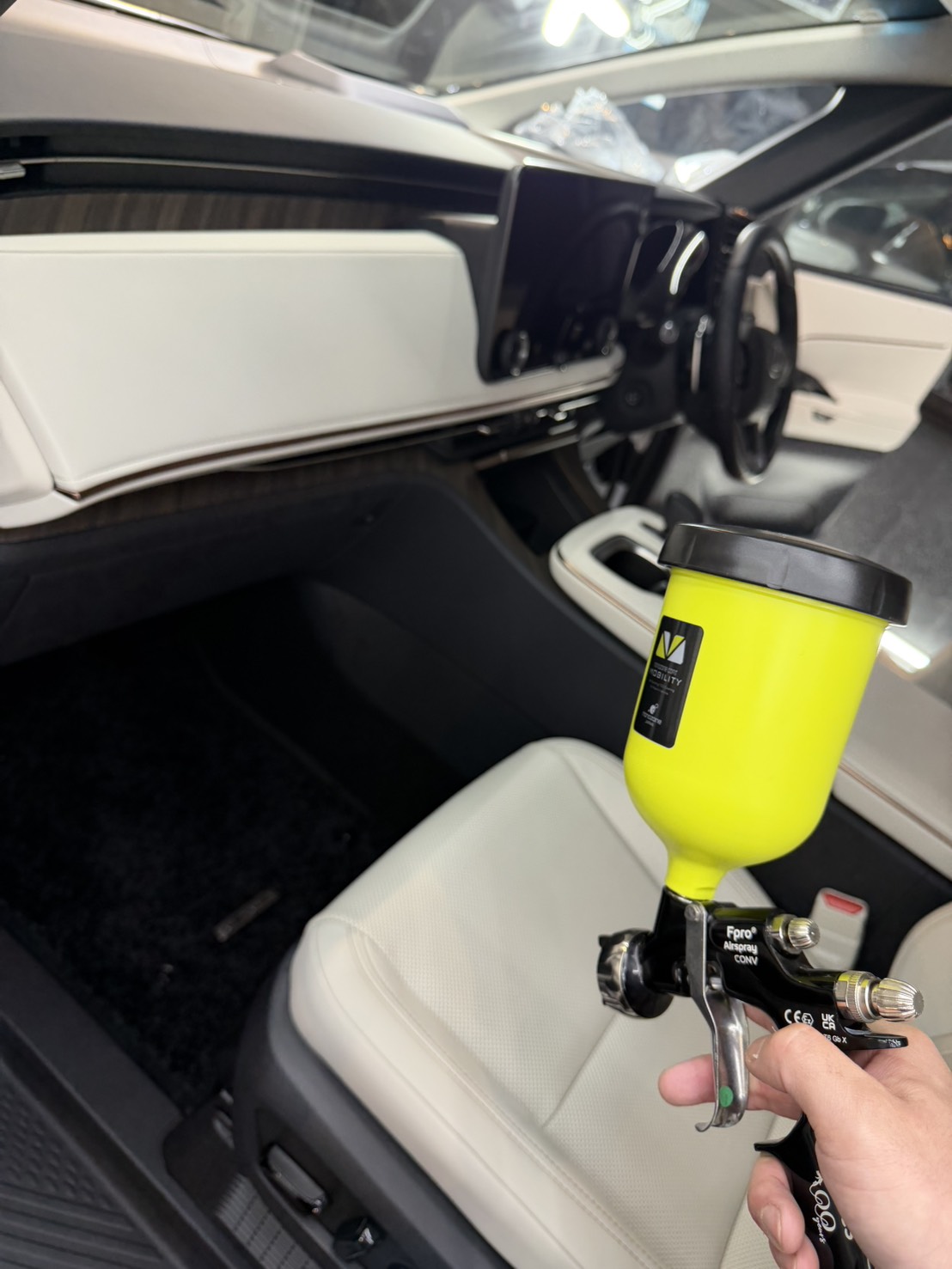 ナノゾーンコート エアスプレーガン施工