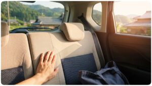 大阪府堺市 車内クリーニング｜三世代のお盆帰省で疲れた軽自動車のファブリックシートを整える